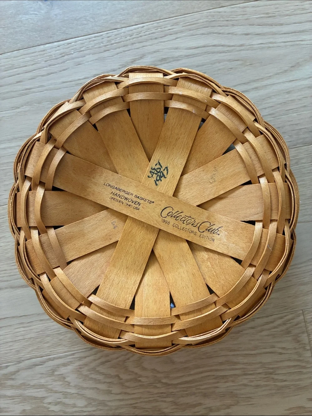 Longaberger Collector Club 1998 Renewal Basket